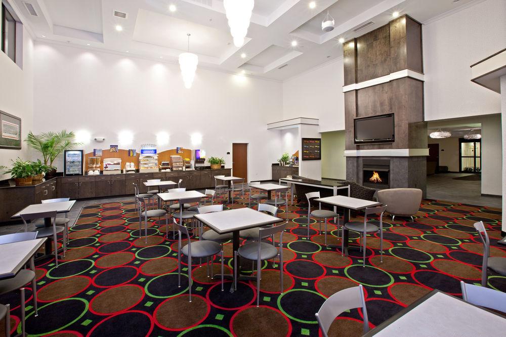 Holiday Inn Express - Indianapolis - Southeast, An Ihg Hotel Екстер'єр фото