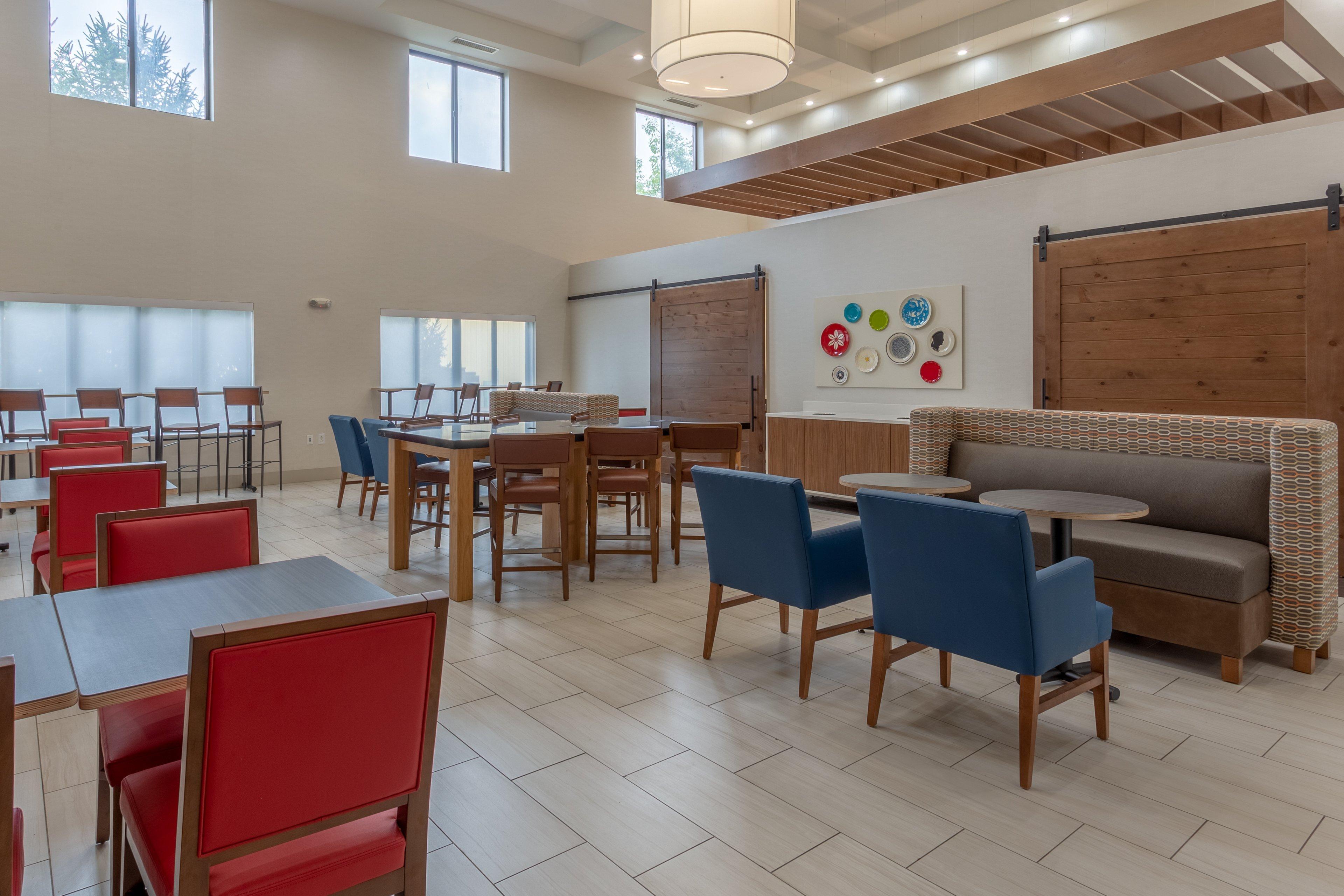 Holiday Inn Express - Indianapolis - Southeast, An Ihg Hotel Екстер'єр фото